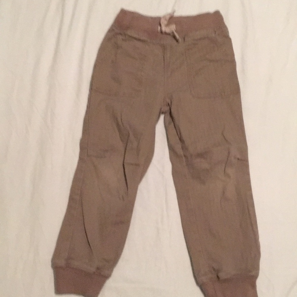 Last chance Boys Oshkosh size 5 khakis